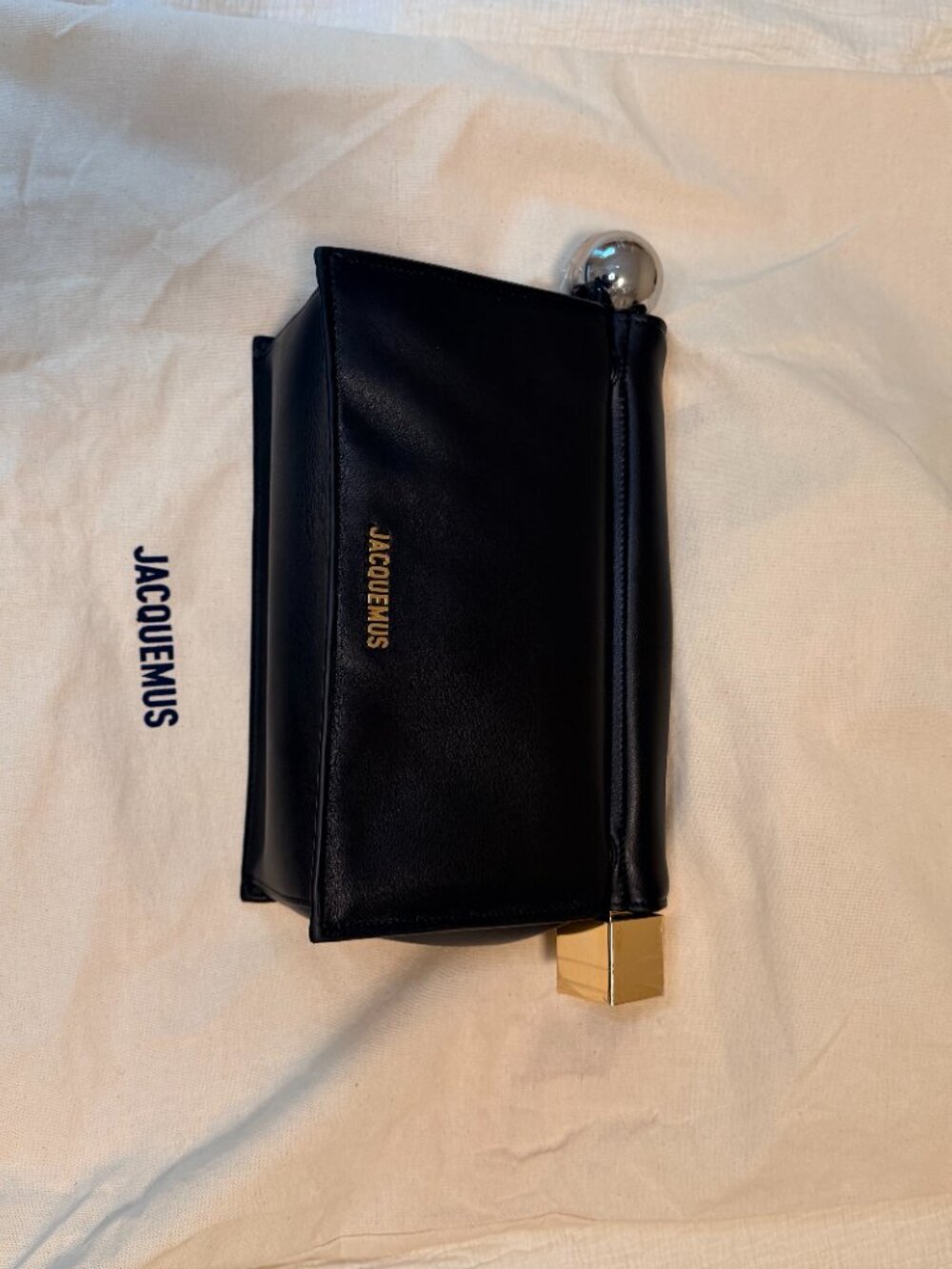 Jacquemus -  Rond Carré clutch bag - Picture 8 of 10